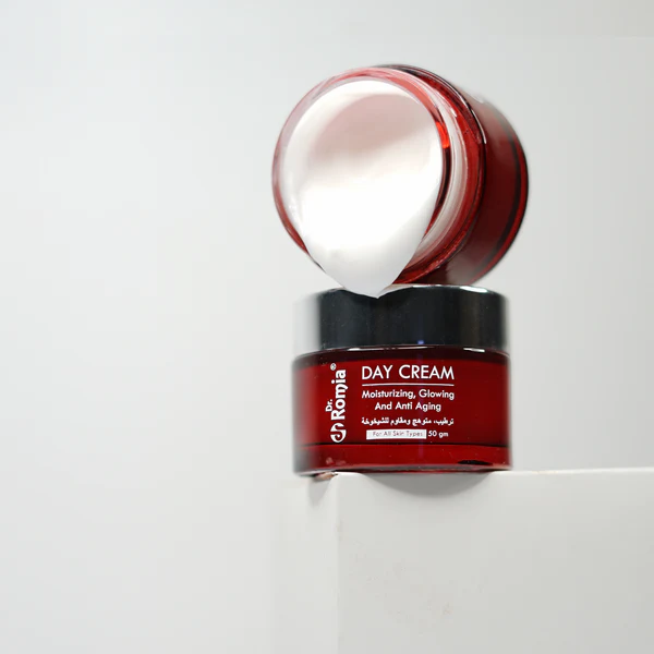Day Cream With Shea Butter & Poly Peptide Complex - Image 2